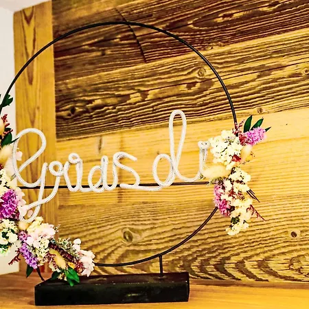 Jagerstueberl-60qm Eg Mit Gr Terrasse By Interhome Apartamento